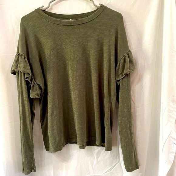 Universal Thread long‎ sleeve ruffle top - Picture 2 of 8